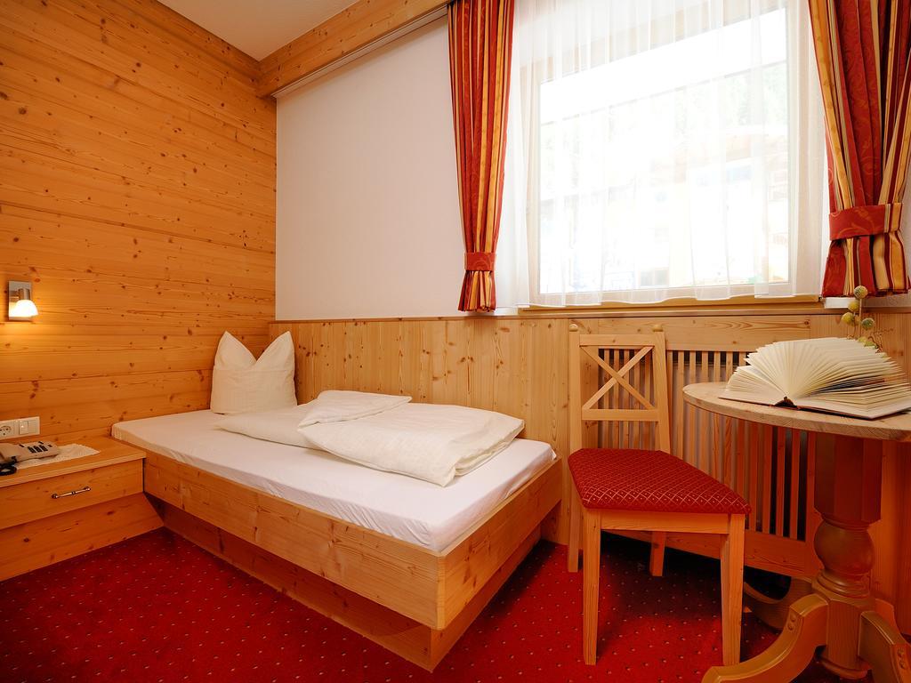 Pensjonat Vizensn Living Sölden