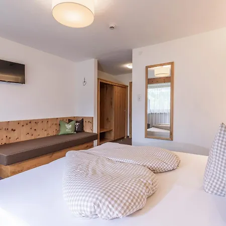 Vizensn Living Hotel Solden Exterior photo