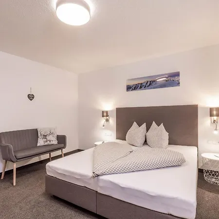Vizensn Living Hotel Solden Room photo